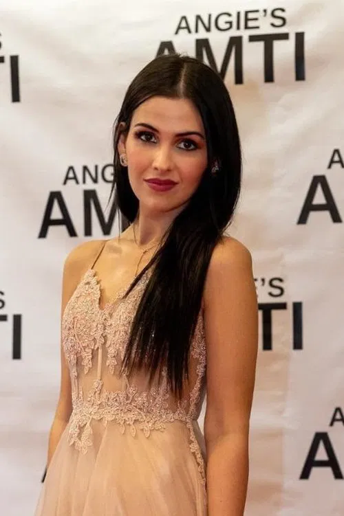 Anne-Elizabeth Robin profile picture