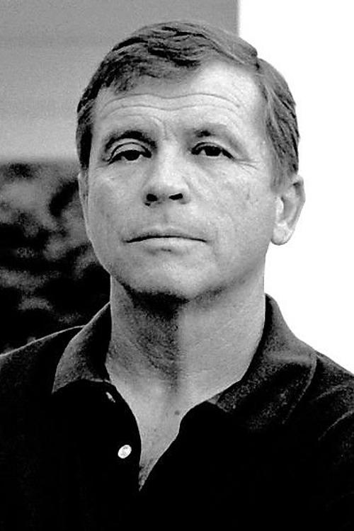 Tom Laughlin profile picture