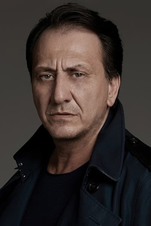 Özgür Ozan profile picture
