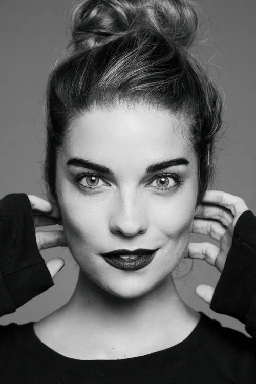 Annie Murphy profile picture