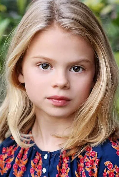 Scarlett Fernandez profile picture