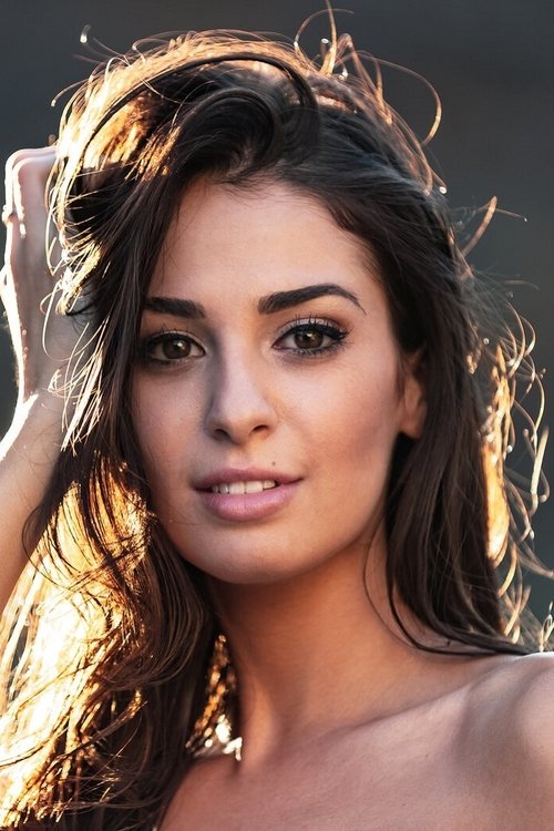 Julia Small profile picture