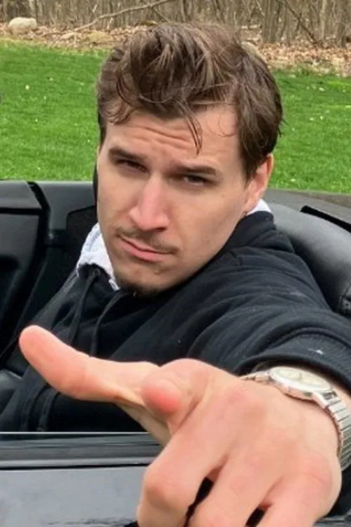 Alex Schultz profile picture
