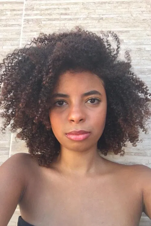 Isadora Nascimento profile picture