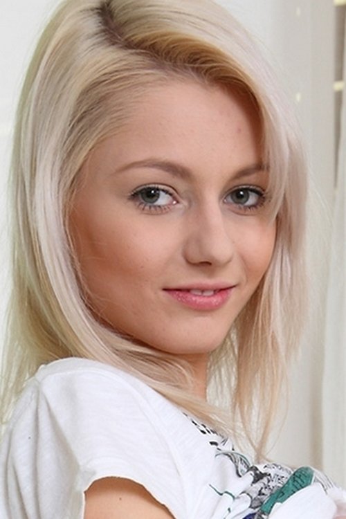 Pinky June profile picture
