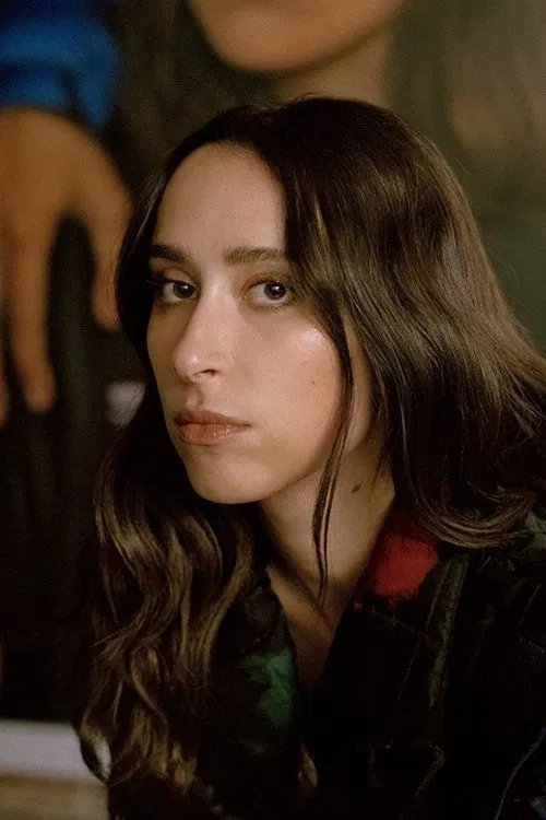 Chloe Wise profile picture