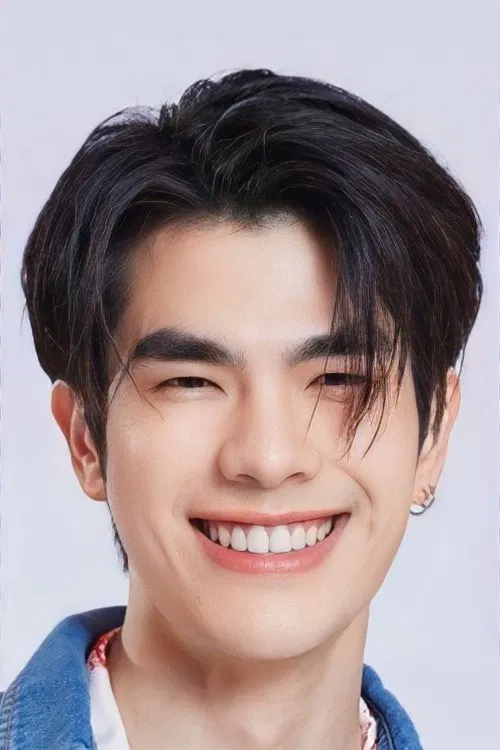 Phakphum Romsaithong profile picture