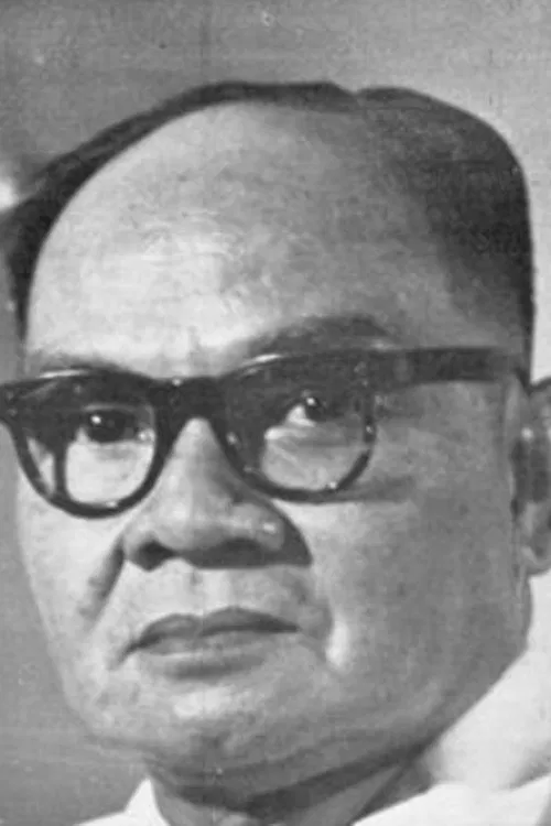 Dhanit Yupho profile picture