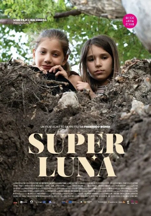 Superluna movie poster