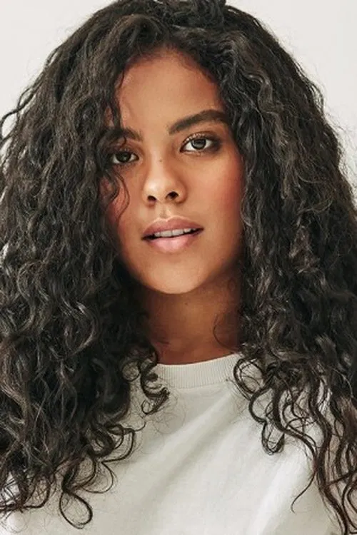 Bella Campos profile picture