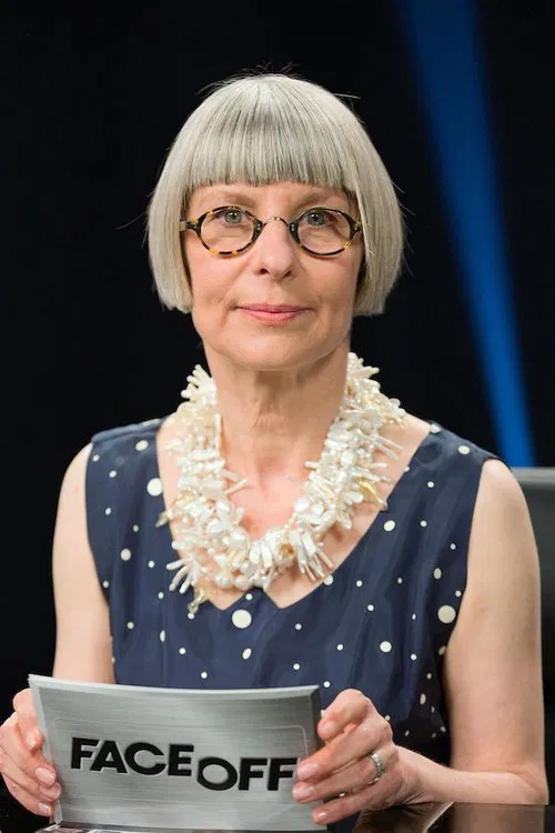 Lois Burwell profile picture