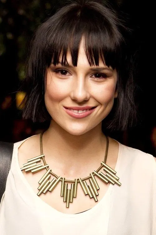 Adele Perovic profile picture