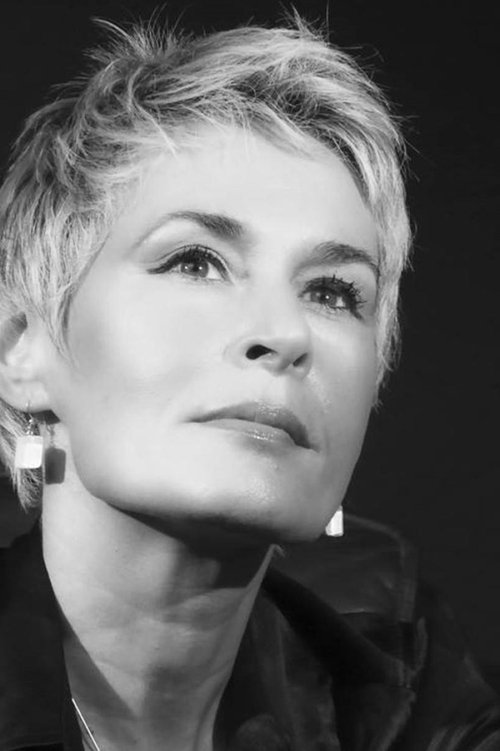 Elvira Dones profile picture