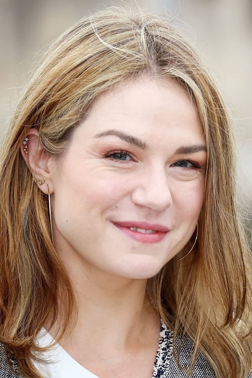 Émilie Dequenne profile picture