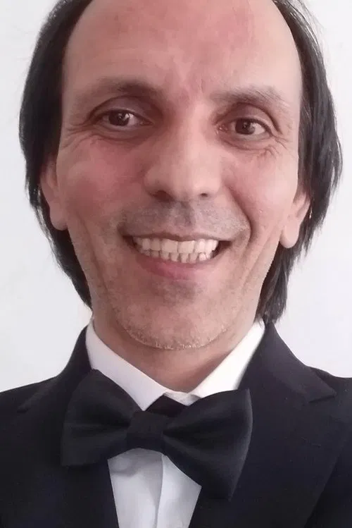 Özgür Dogruöz profile picture