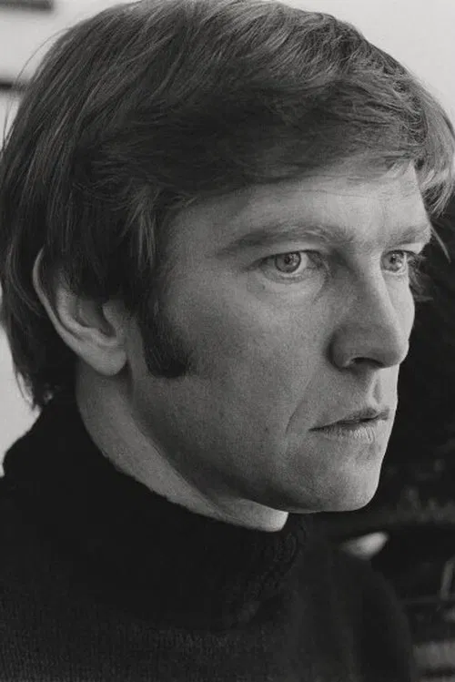 Tom Courtenay profile picture