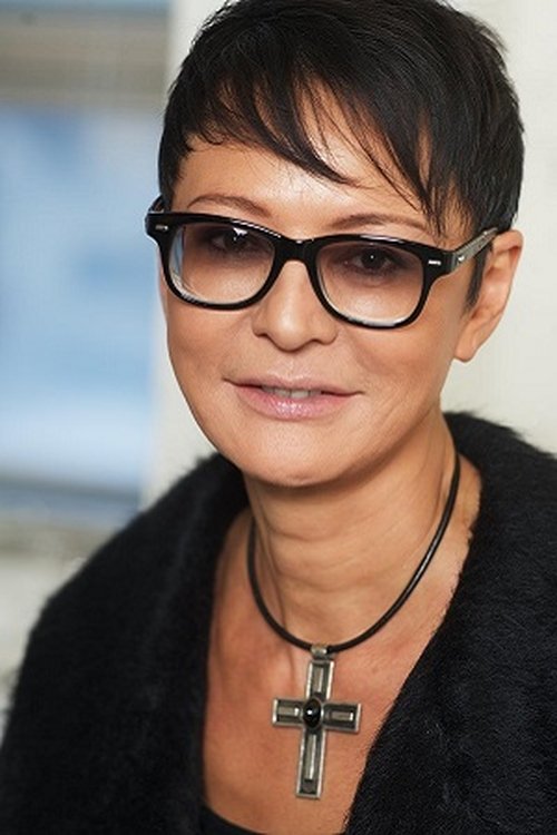 Irina Khakamada profile picture