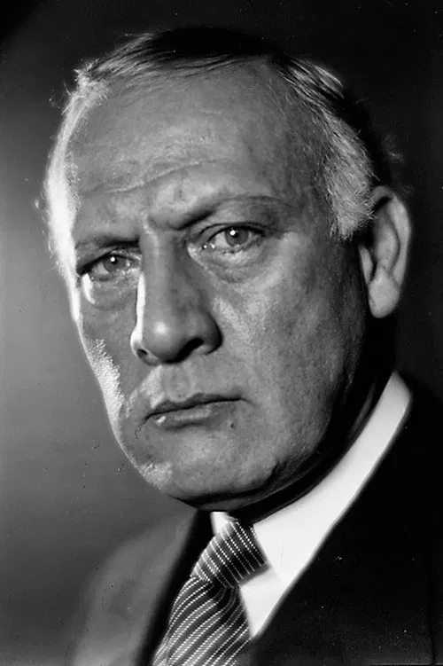 Oscar Beregi Sr. profile picture