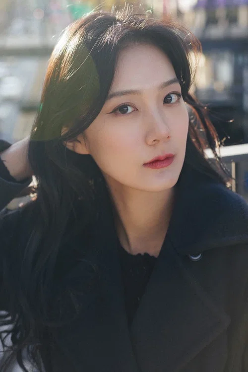 Kim Yu-Ri profile picture