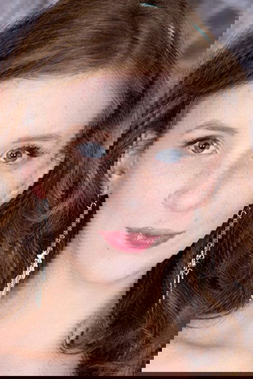Lily Moon profile picture