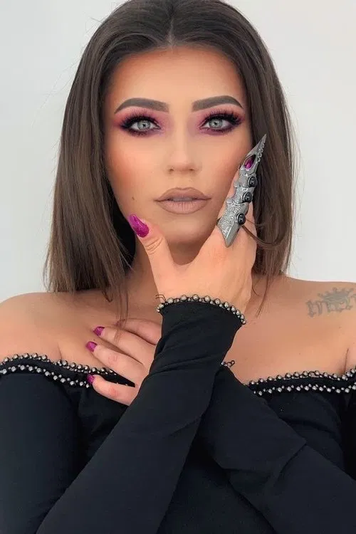 Ronela Hajati profile picture