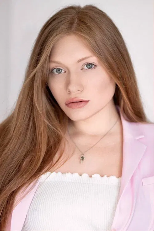 Ivy Châtelain profile picture