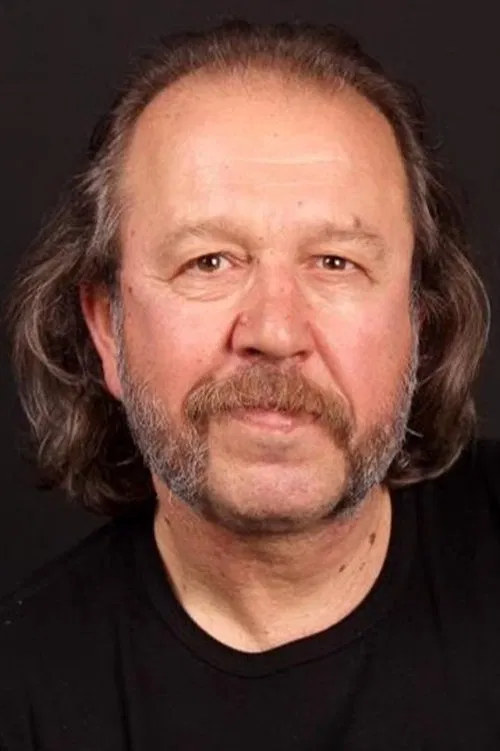 Yaşar Gündem profile picture