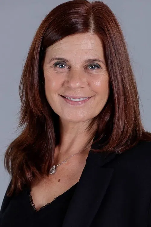 Cristina Homem de Mello profile picture