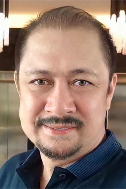 Omar Flores profile picture