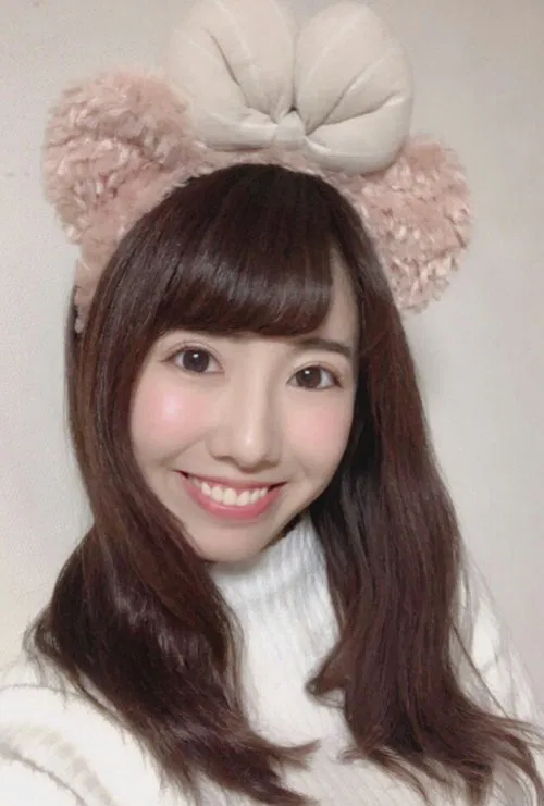 Momoko Takasato profile picture