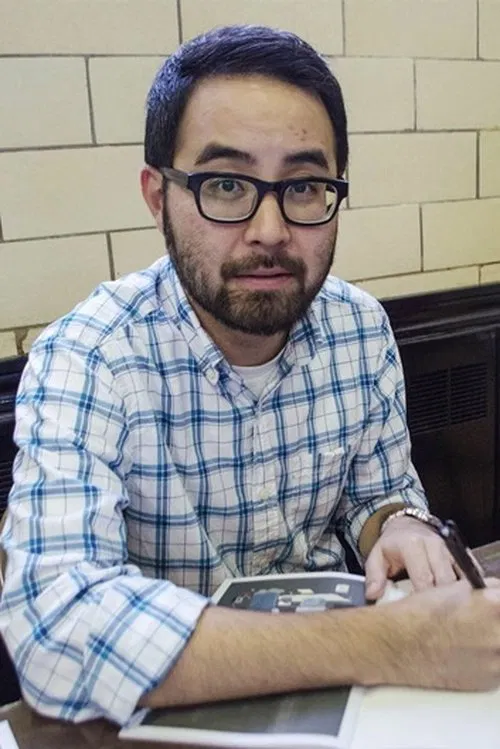 Adrian Tomine profile picture
