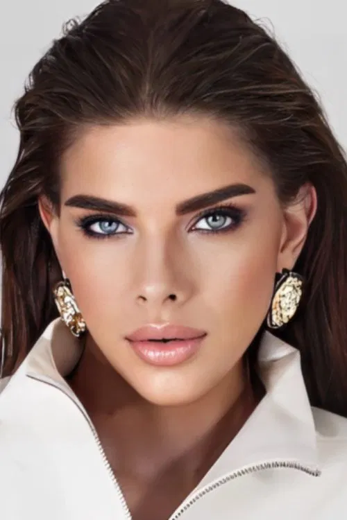 Damla Ersubaşı profile picture