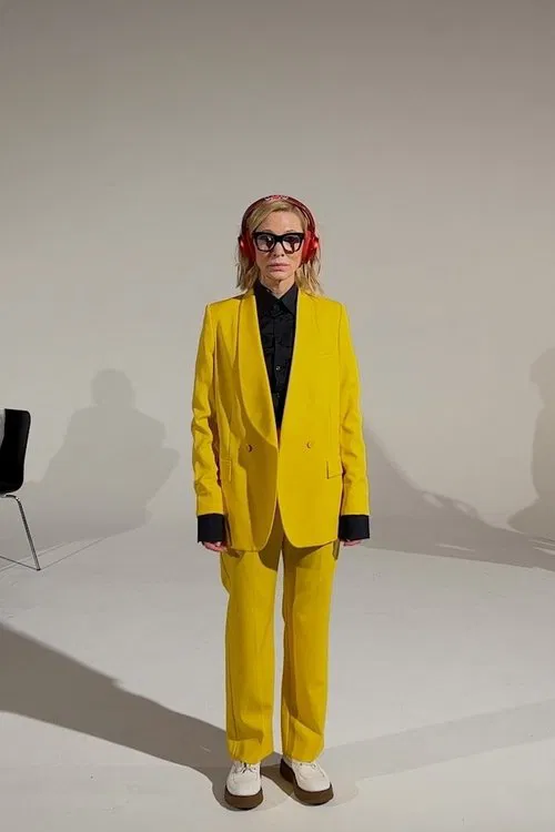 The girl is crying in her latte movie poster