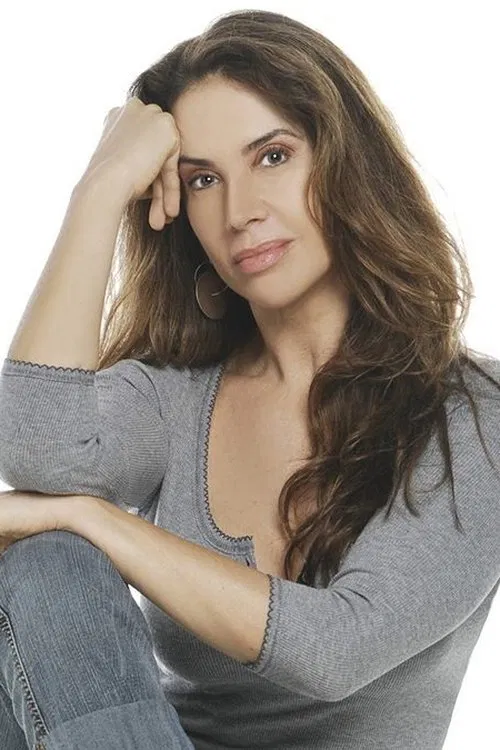 Cláudia Alencar profile picture