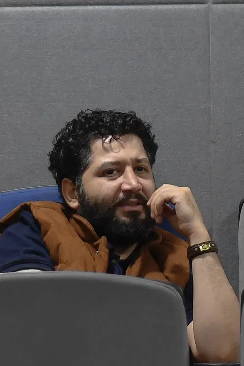Foto de perfil de Farzin Haghighi