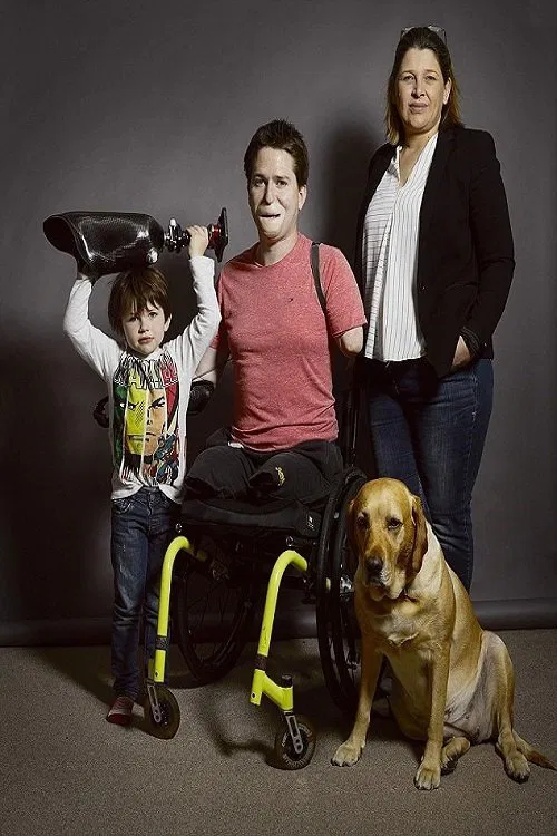 Poster do filme The Extraordinary Case of Alex Lewis