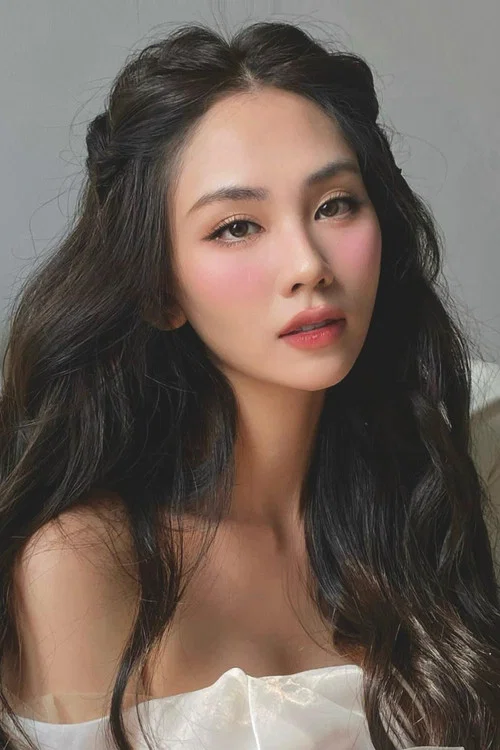 Mai Phương profile picture