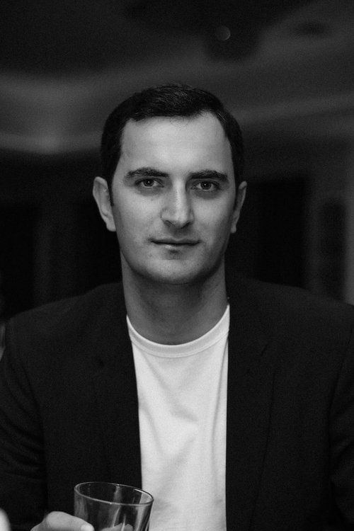 Foto de perfil de Gnel Ulikhanyan