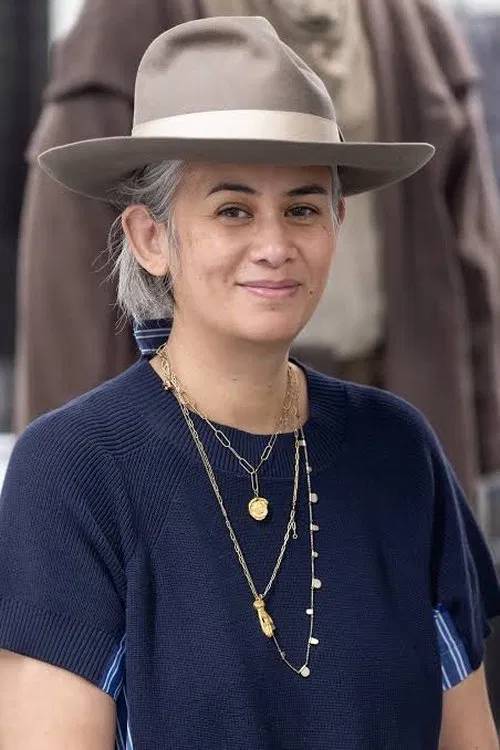 Suttirat Anne Larlarb profile picture