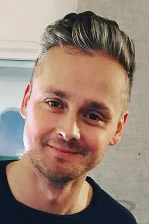 Tom Chaplin profile picture