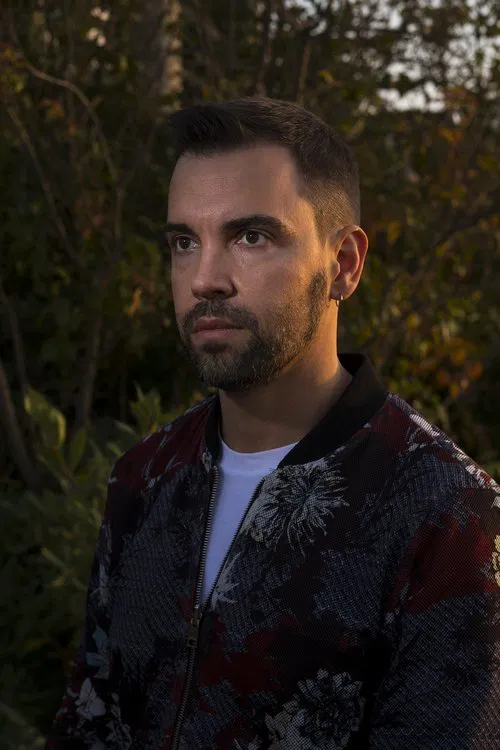 Adrián Silvestre profile picture