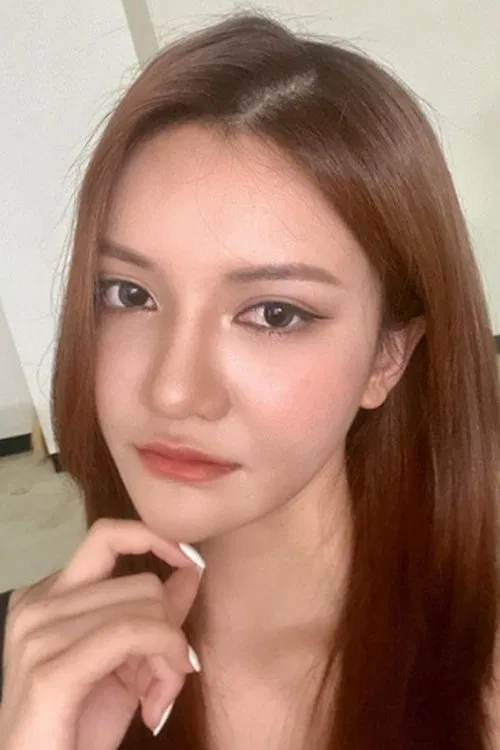 Izzi Isman profile picture