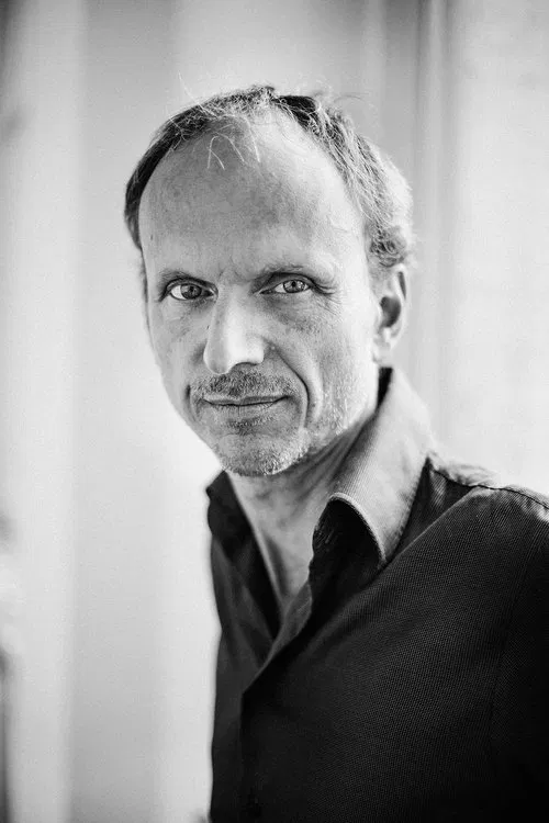 Julian Rosefeldt profile picture