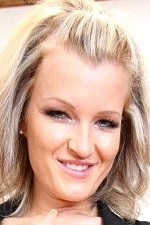 Roxxy X profile picture