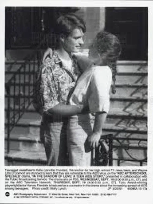 Poster do filme In The Shadow Of Love: A Teen AIDS Story