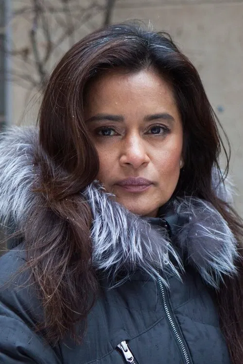 Veena Sud profile picture