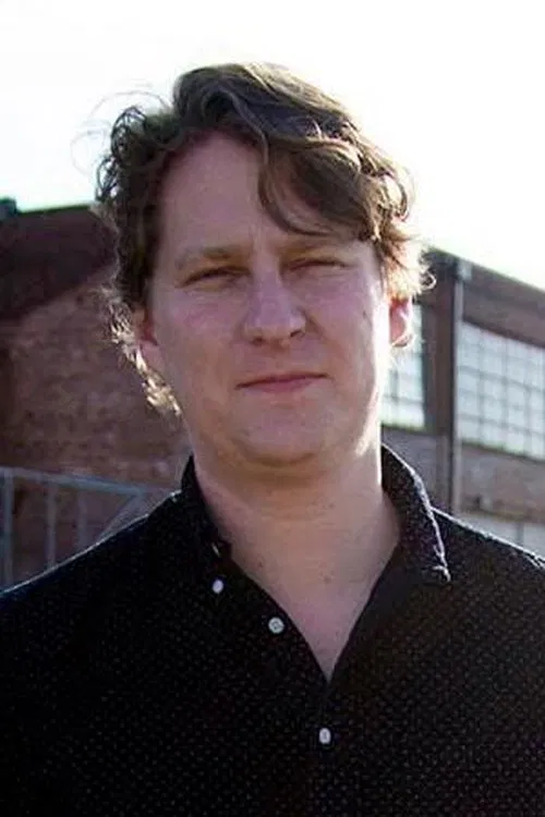 Russell Leetch profile picture