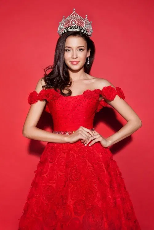 Sofia Nikitchuk profile picture