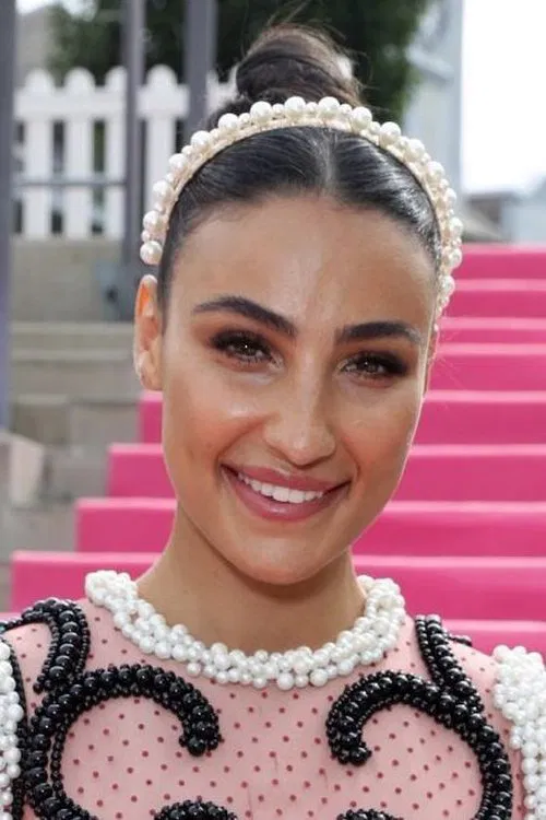 Tayla Damir profile picture