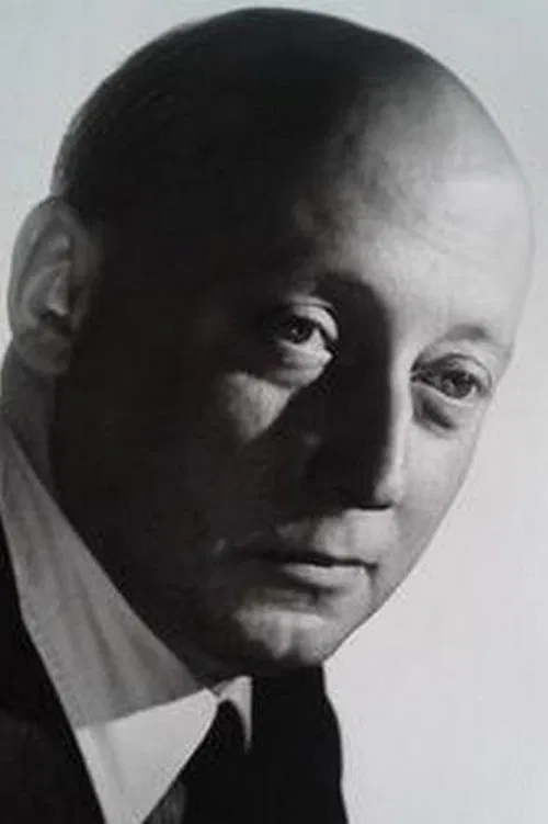 Jean-Paul Le Chanois profile picture